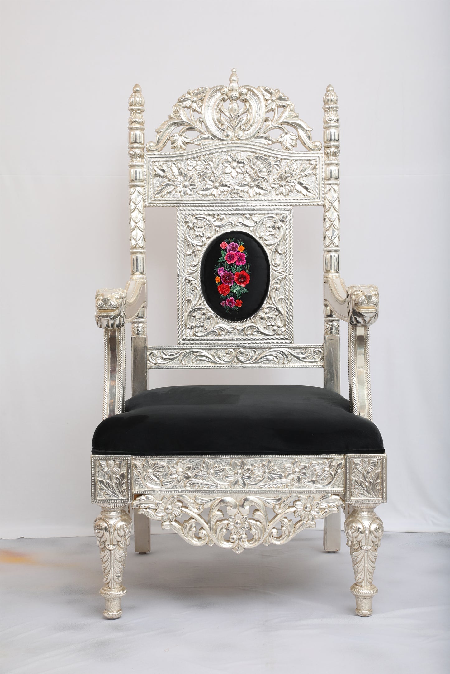 Monarch Chair