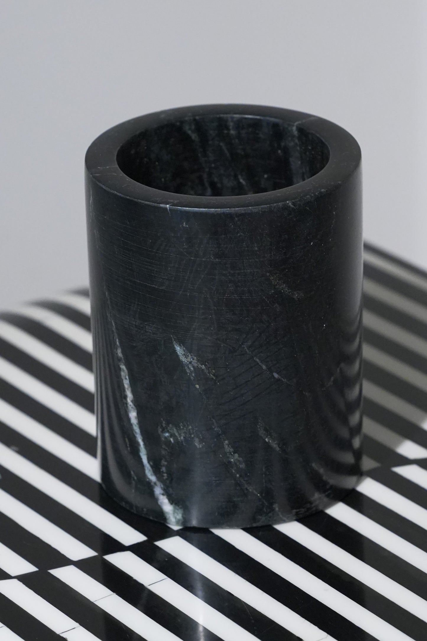 Marble Holder In Black